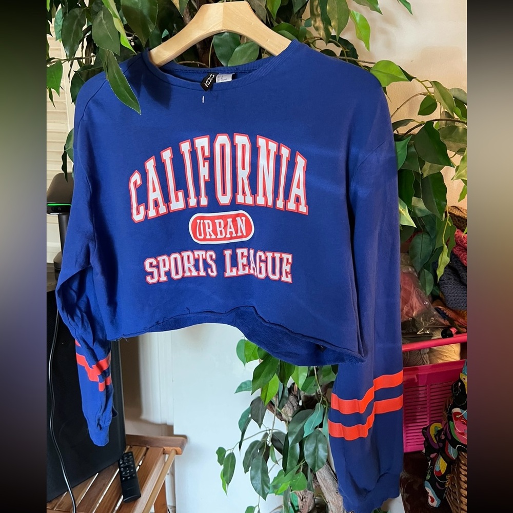 H&M Royal Blue Graphic Tee